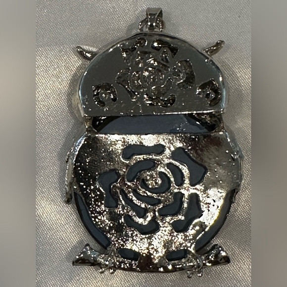 !!!SOLD!!! Silver Tone Owl Pendant with Blue & White Crystals 3.5”L x 1.5”W EUC - Picture 2 of 2